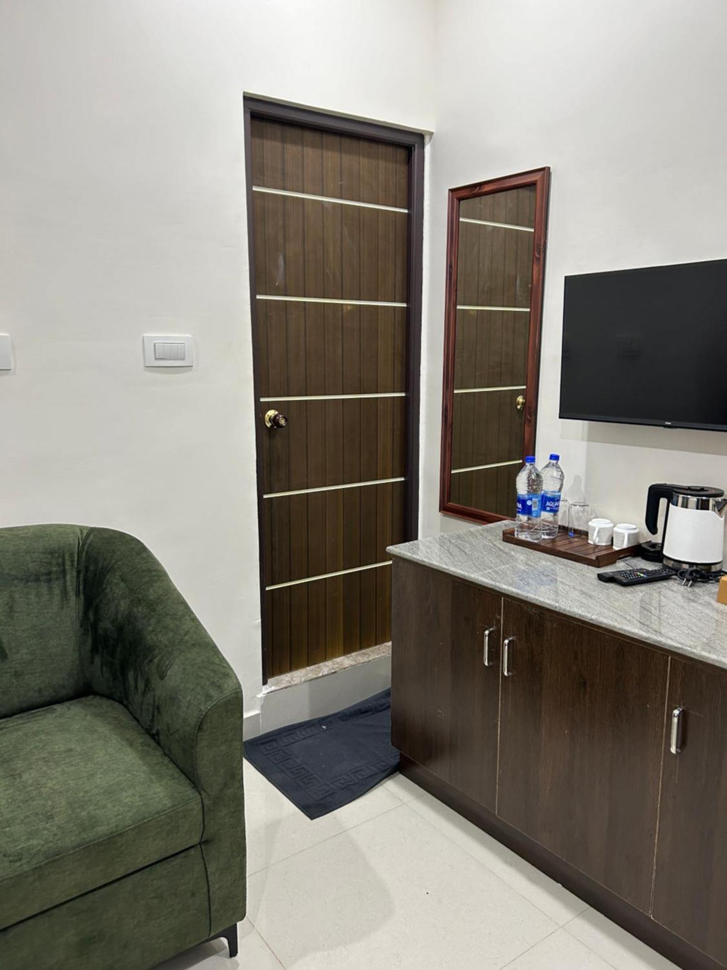 Sapphire Stayss Yelagiri Zewnętrze zdjęcie