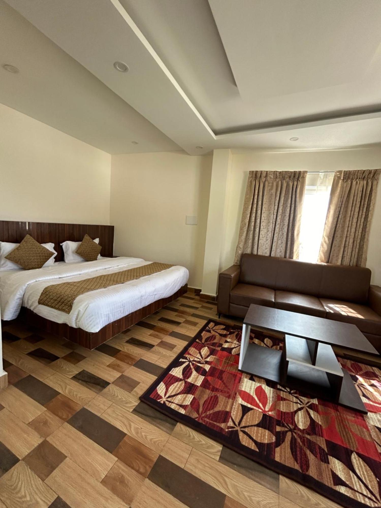 Sapphire Stayss Yelagiri Zewnętrze zdjęcie